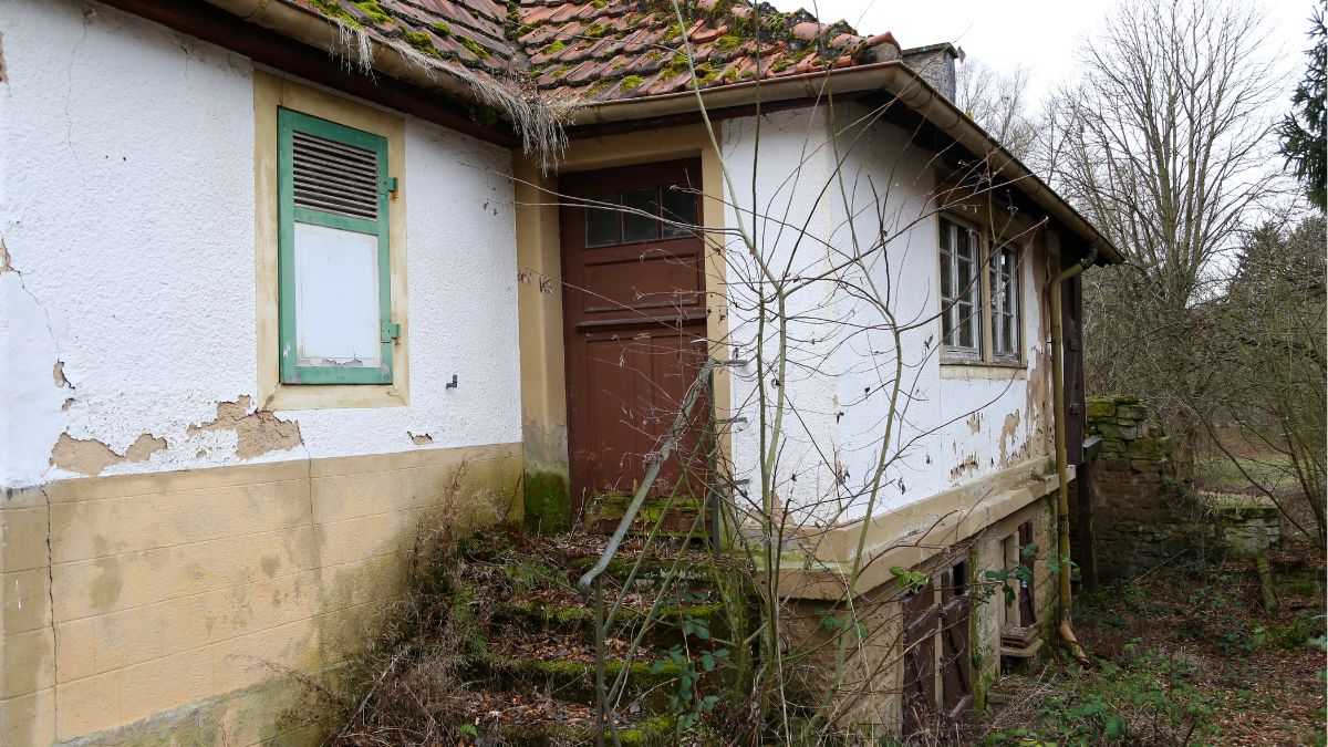 Maison inhabitée depuis longtemps