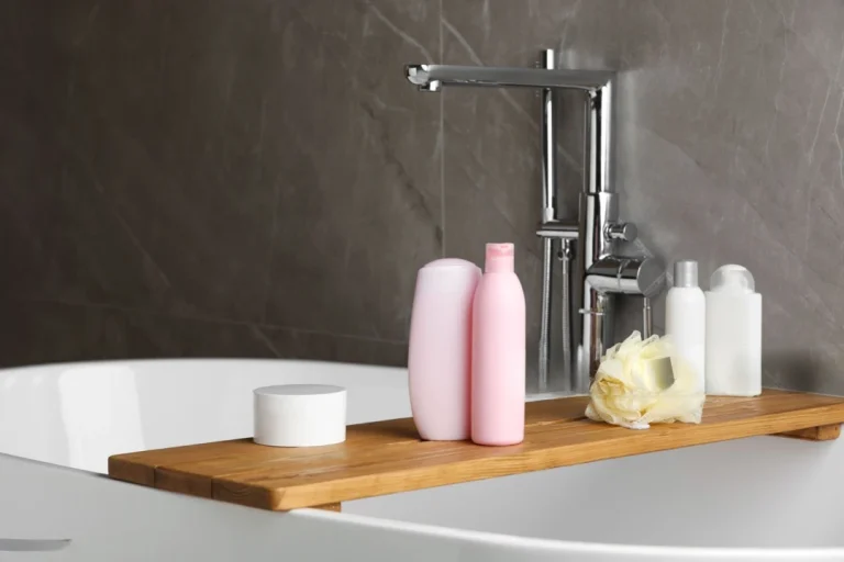 Salle de bain : et si on arrêtait de la traiter comme une pièce technique ?